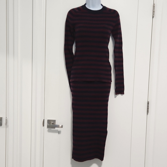 Burgundy Stripe Ribbed Knit Top - Picture 8 of 8